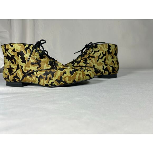 LOGO Camo Ankle Bootie Adrienne Green Womens 7 Fishermancore  new - Picture 7 of 9